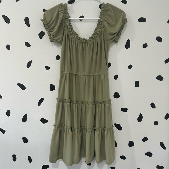 SMALL HEART & HEALS GREEN RUFFLE DRESS - Picture 3 of 8